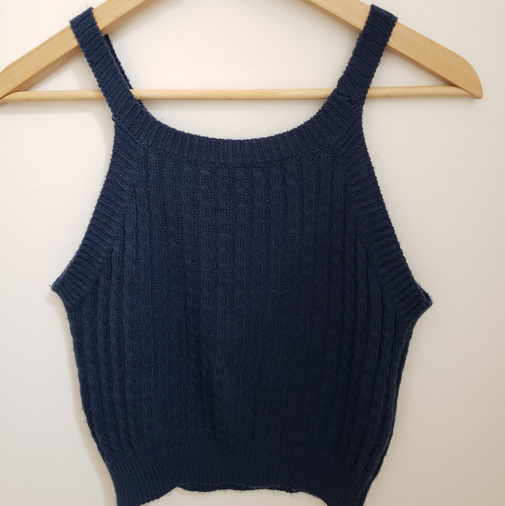 ❣2 for 20❣ Navy blue knit crop top